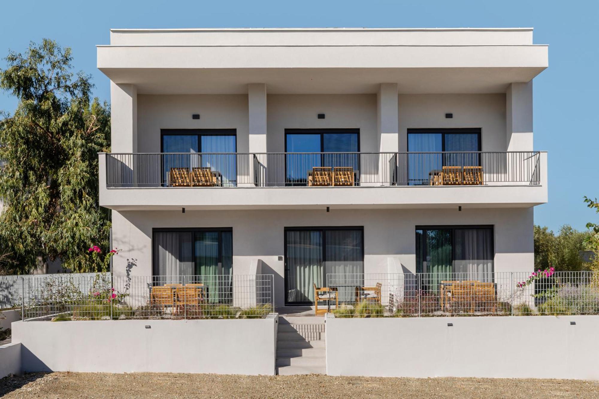 The 8 Suites Polychrono Exterior foto